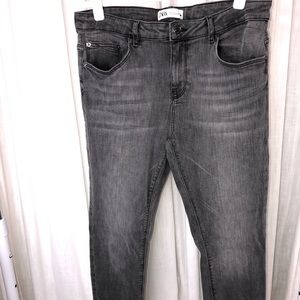 Zara Jeans - 32